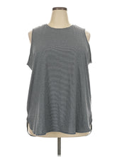 1 size - 2X W