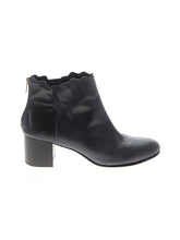 1 shoe size - 9 1/2