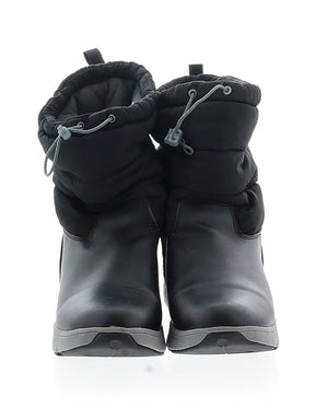 2 shoe size - 9 1/2