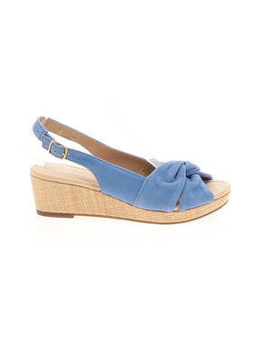 1 shoe size - 7 1/2